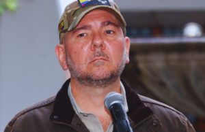 Ministro de Defensa: Secuestrar a un policía o militar sería un grave error