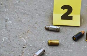 Dos comerciantes fueron baleados en Naranjal, uno de ellos perdió la vida