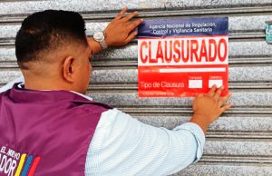 ARCSA decomisó más de 2.900 productos irregulares y clausuró dos locales en Salitre