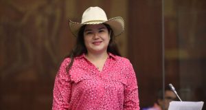 Expulsan a legisladora Annie Muñoz de la Revolución Ciudadana